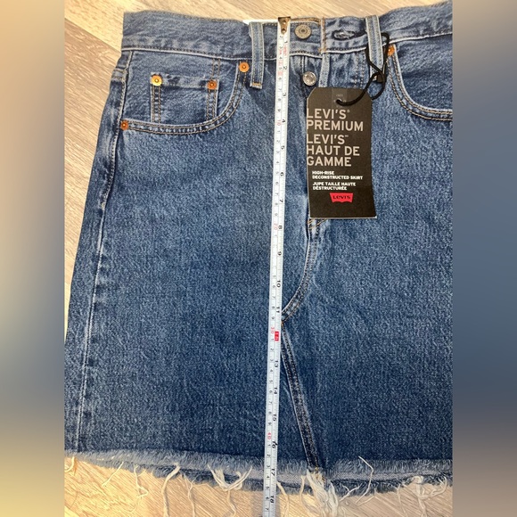 NWT | Levi’s l High Rise Deconstructed Skirt | Size 26 - Picture 7 of 8